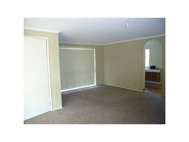 1 Francis Greenway Drive, St Clair NSW 2759