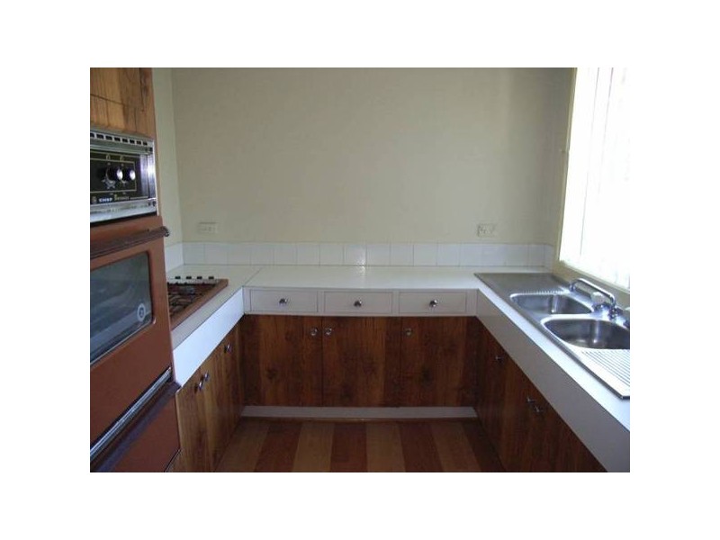 1 Francis Greenway Drive, St Clair NSW 2759