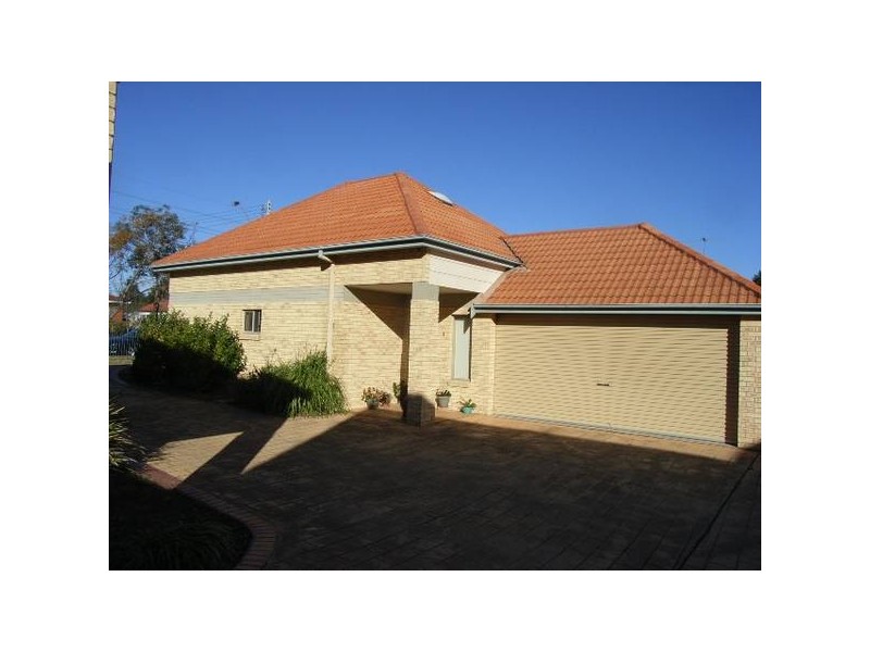 1/41-43 Jamison Road, Kingswood NSW 2747