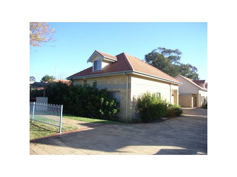 1/41-43 Jamison Road, Kingswood NSW 2747