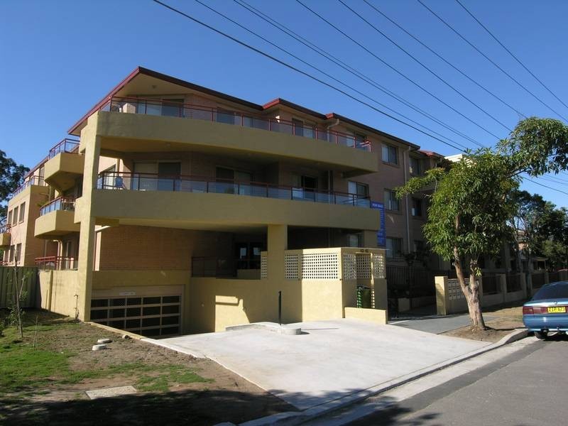 8/43-45 Preston Street, Penrith NSW 2750