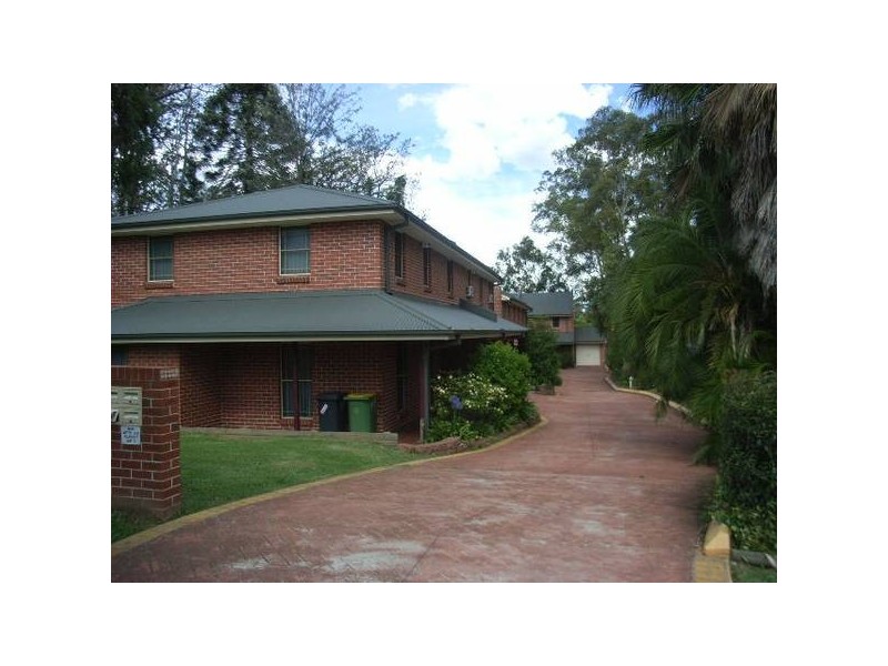 2/10 First Street, Kingswood NSW 2340