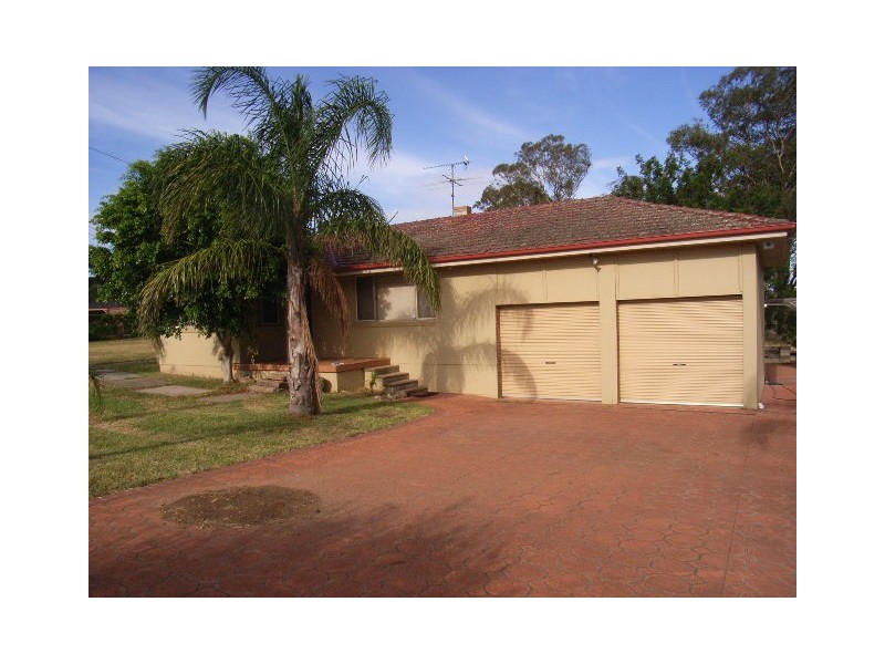 35 Darville Road, Orchard Hills NSW 2748