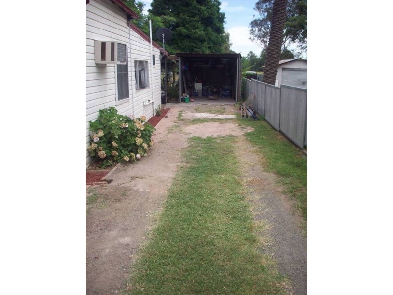 153 Harle Street, Abermain NSW 2326