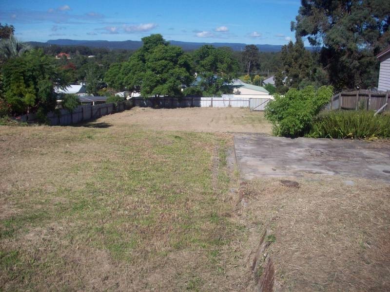 14 Cooma Street, Abermain NSW 2326