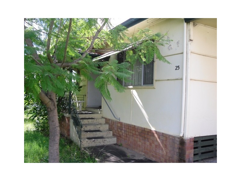 25 Wollombi Road, Cessnock NSW 2325