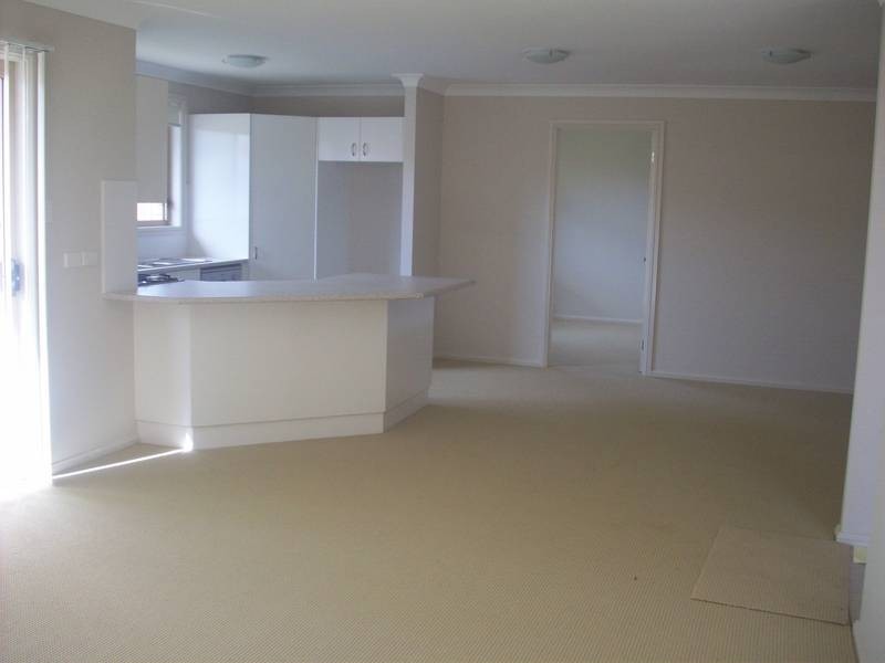 2/2 Ashleigh Street, Heddon Greta NSW 2321