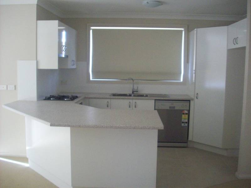 2/2 Ashleigh Street, Heddon Greta NSW 2321