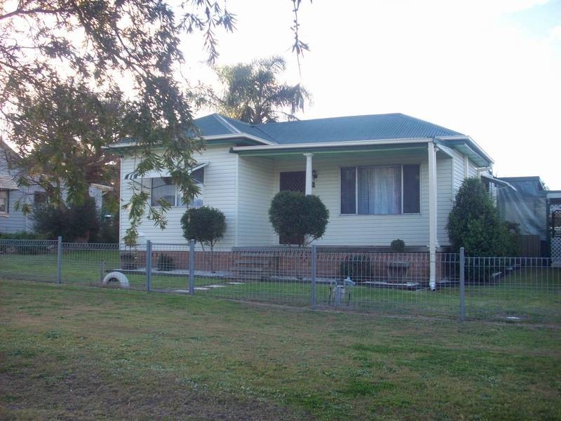 31 Melbourne Street, Abermain NSW 2326
