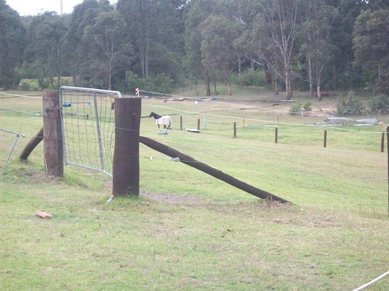 18 Hart Rd, Loxford NSW 2326