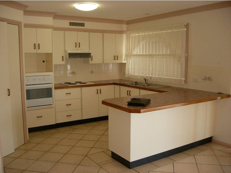 2/30 Links Avenue, Cessnock NSW 2325