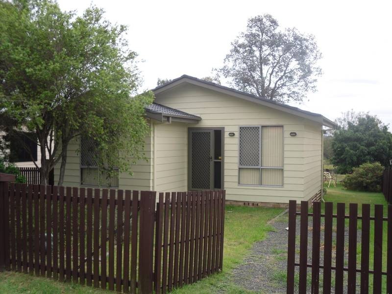 111 Harle Street, Abermain NSW 2326