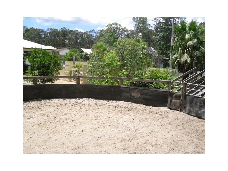 16 Ellalong Road, Pelton NSW 2325