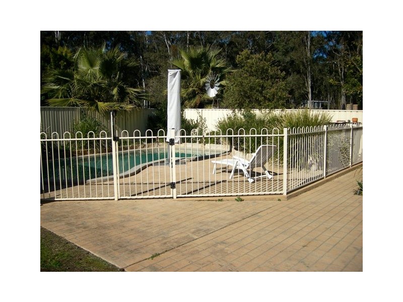 16 Ellalong Road, Pelton NSW 2325