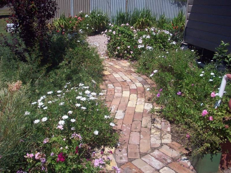 1 Allandale Street, Pelaw Main NSW 2327