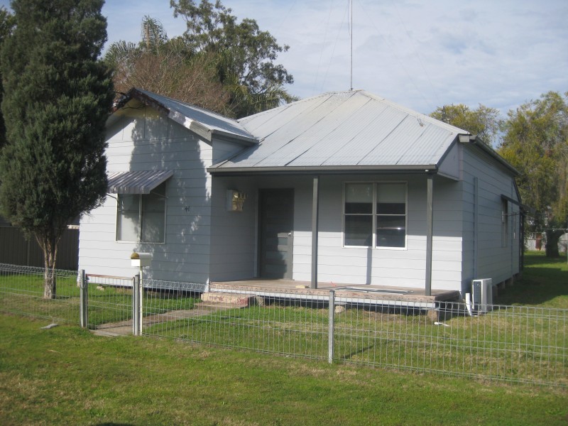 41 Edgeworth Street, Cessnock NSW 2325