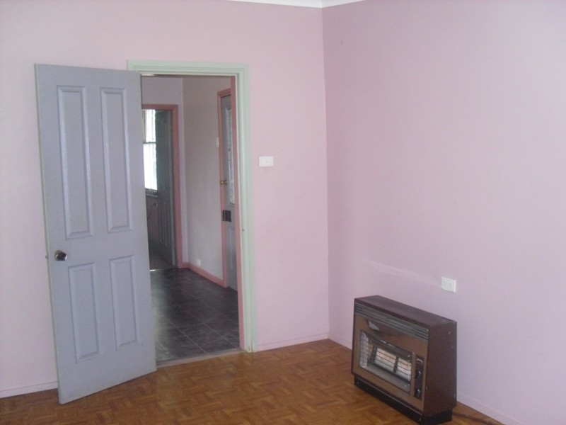 23 Cooper Street, Cessnock NSW 2325