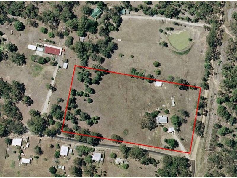 8 Tunnel Road, Cessnock NSW 2325