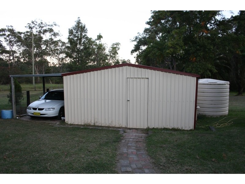 8 Tunnel Road, Cessnock NSW 2325