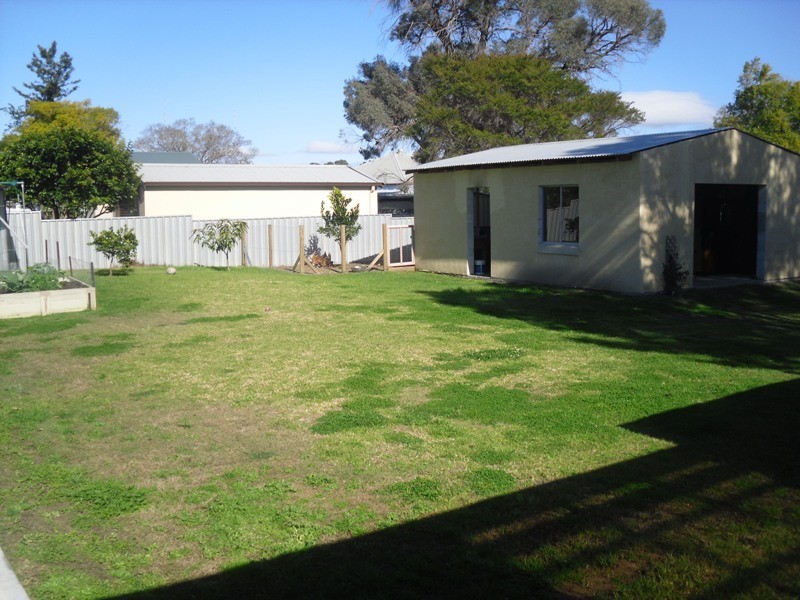 307 Maitland Road, Cessnock NSW 2325