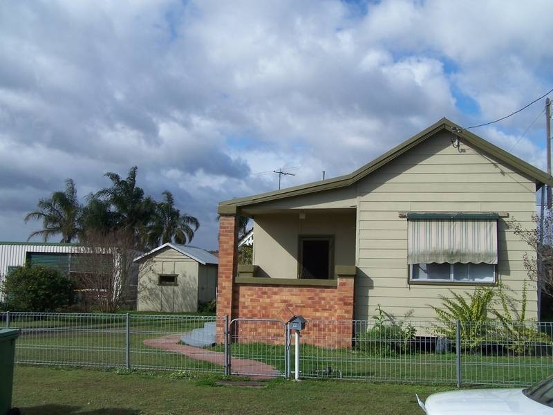 10 Carroll Ave, Cessnock NSW 2325