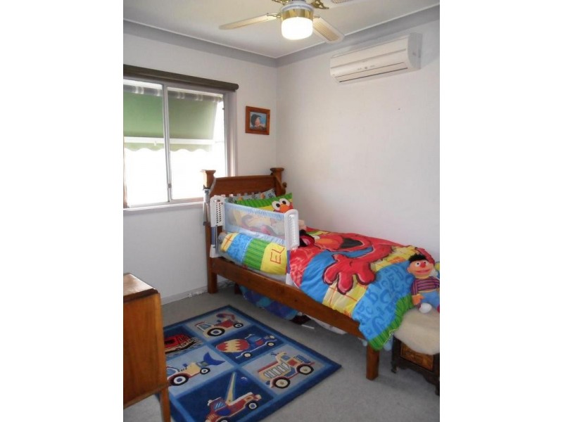 33 Sixth Street, Weston NSW 2326