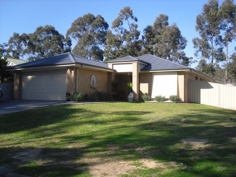 15 Hungerford Close, Cessnock NSW 2325