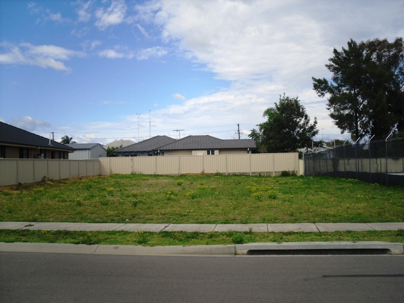 9 Alpine Avenue, Cessnock NSW 2325