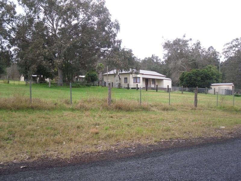 8 Tunnel Road, Cessnock NSW 2325