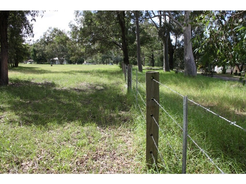 8 Tunnel Road, Cessnock NSW 2325