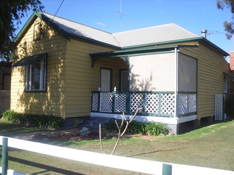 307 Maitland Road, Cessnock NSW 2325