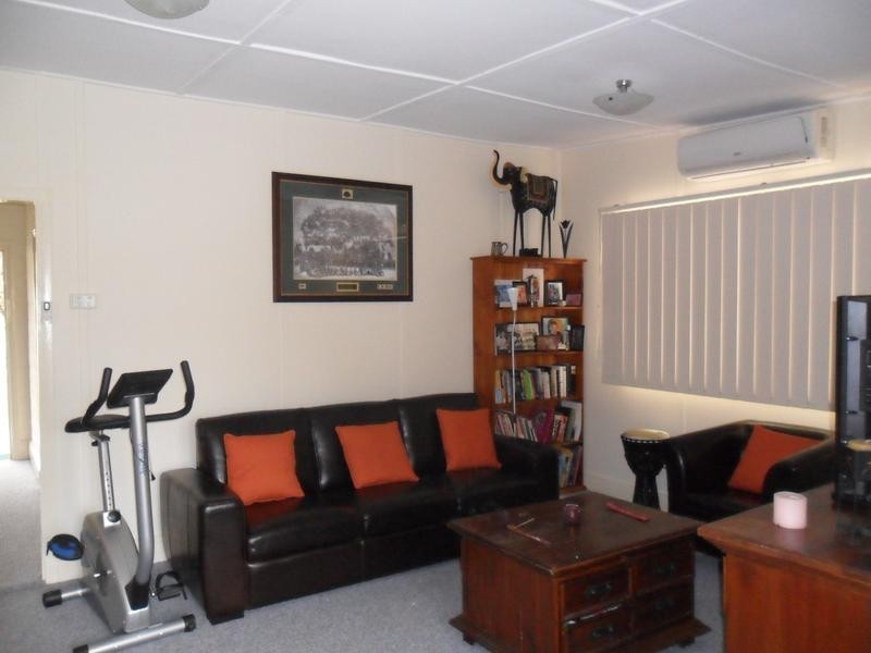 50 Barton Street, Kurri Kurri NSW 2327