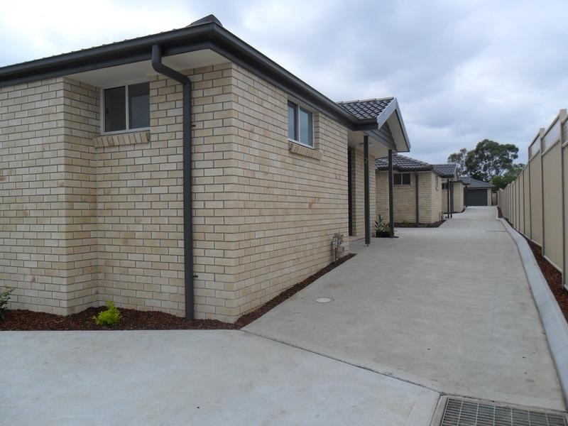 1/138 Deakin Street, Kurri Kurri NSW 2327