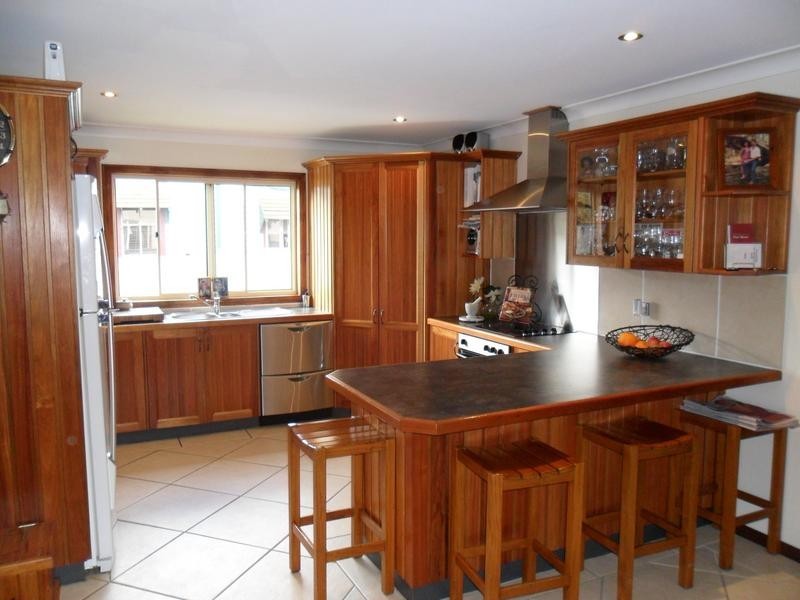 6 Elizabeth Street, Abermain NSW 2326