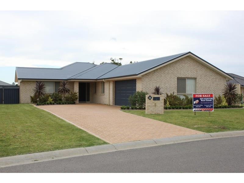 5 Connel Drive, Heddon Greta NSW 2321