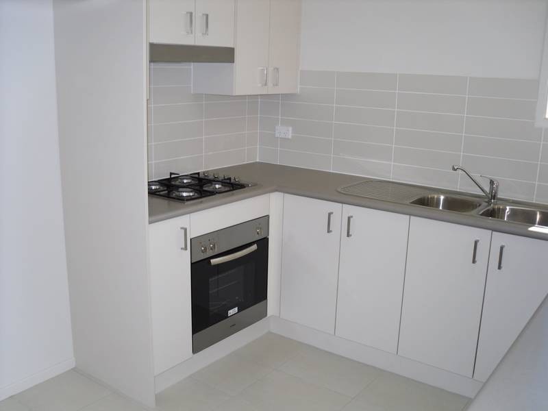 8 Lonsdale Place, Kurri Kurri NSW 2327