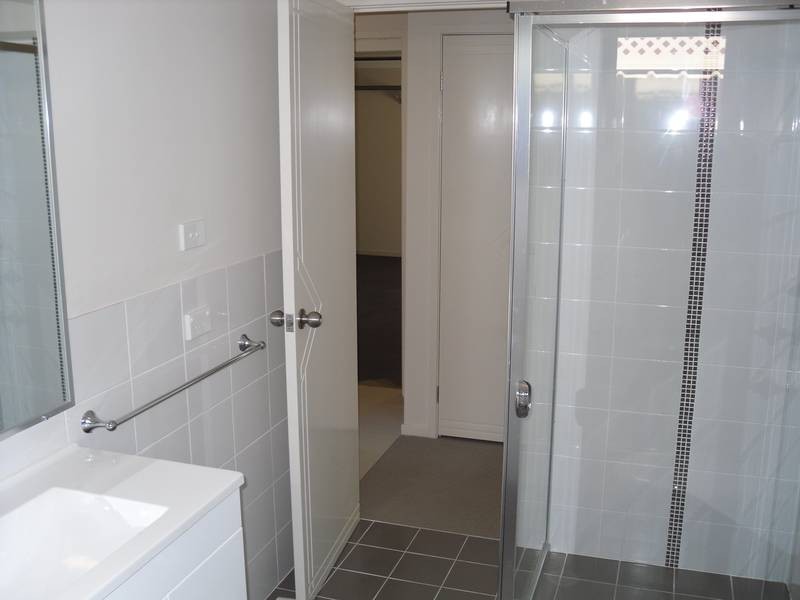 8 Lonsdale Place, Kurri Kurri NSW 2327