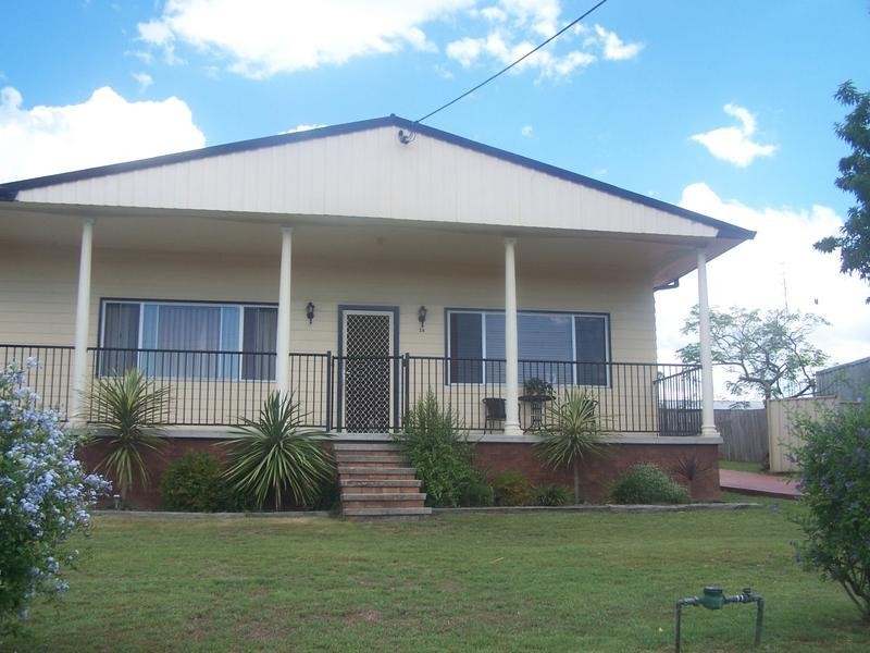 16 Seventh Street, Weston NSW 2326