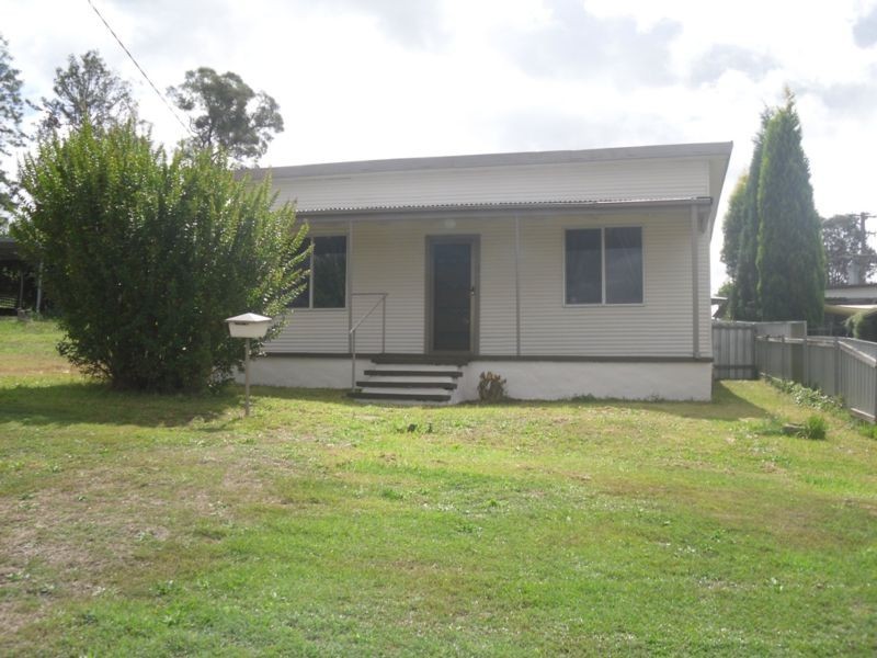 5 Cooma Street, Abermain NSW 2326