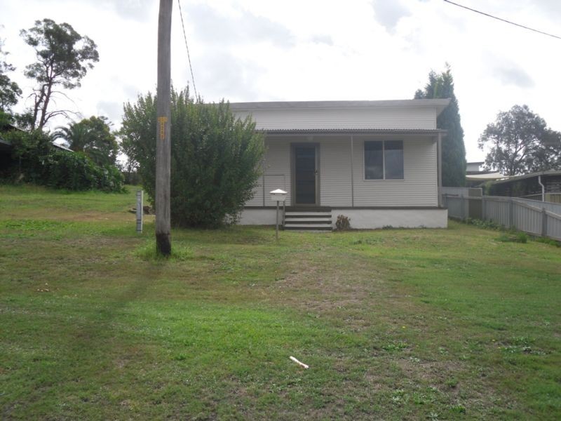 5 Cooma Street, Abermain NSW 2326