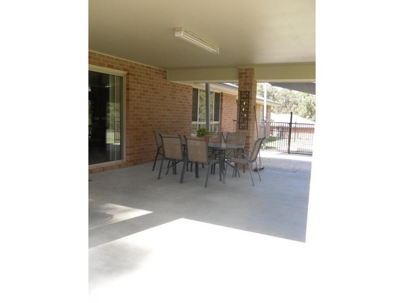 30 Lonsdale Place, Abermain NSW 2326