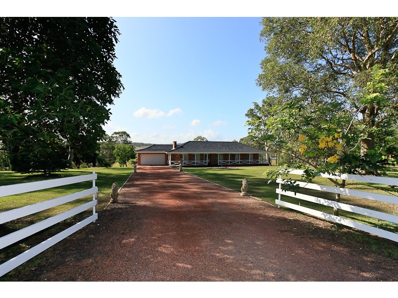 100 Main Road, Cliftleigh NSW 2321