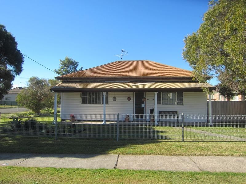 89 Station Street, Weston NSW 2326