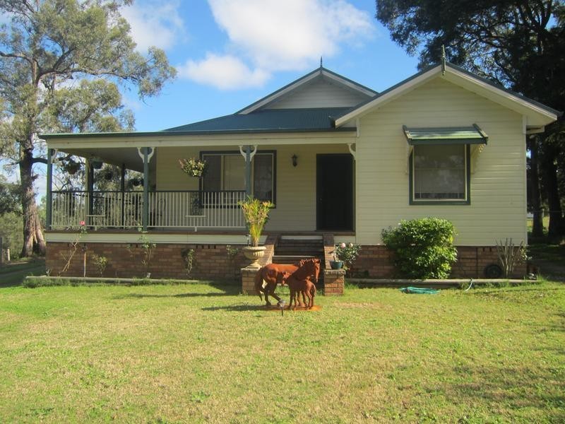 92 Government Road, Weston NSW 2326