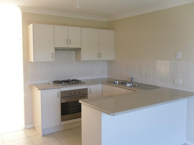 2/43 Hebburn St, Pelaw Main NSW 2327