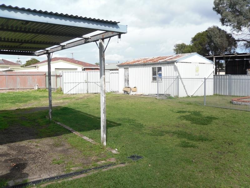 8 Maitland Street, Kurri Kurri NSW 2327