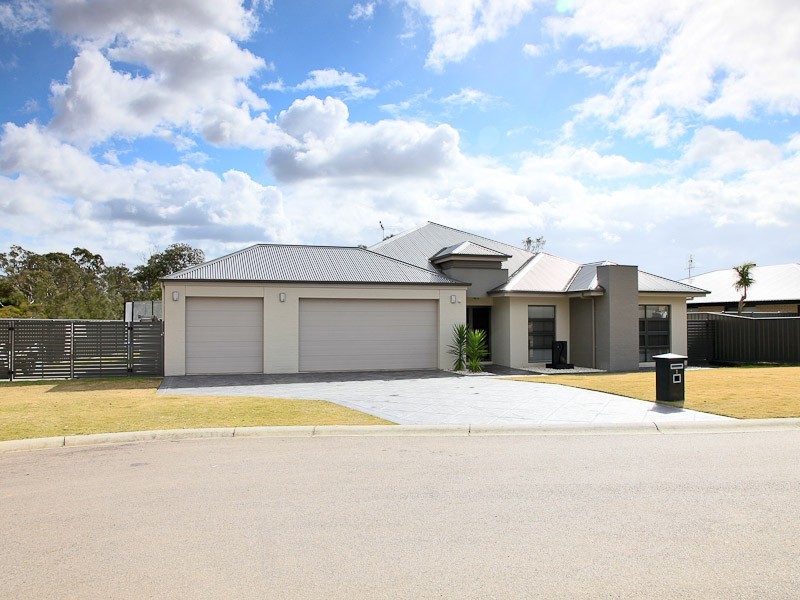 1 Ashleigh Street, Heddon Greta NSW 2321