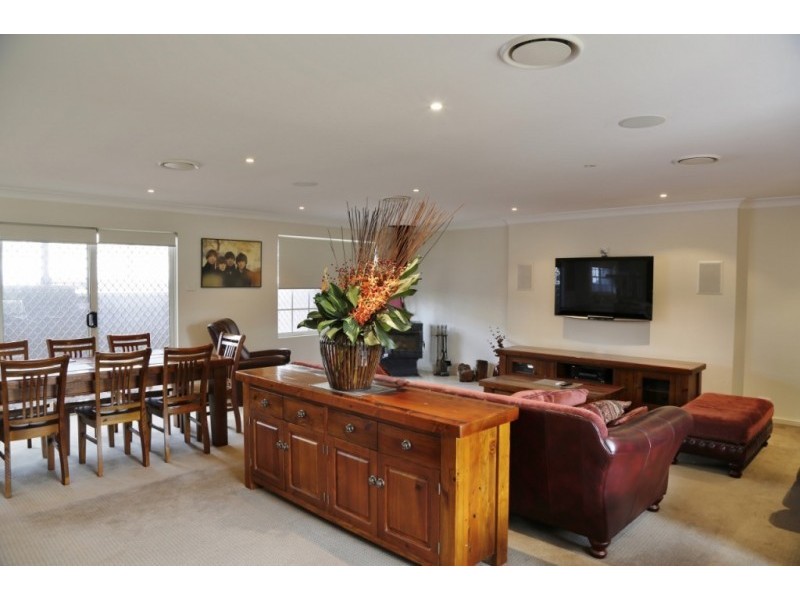 24 Regent Street, Cessnock NSW 2325