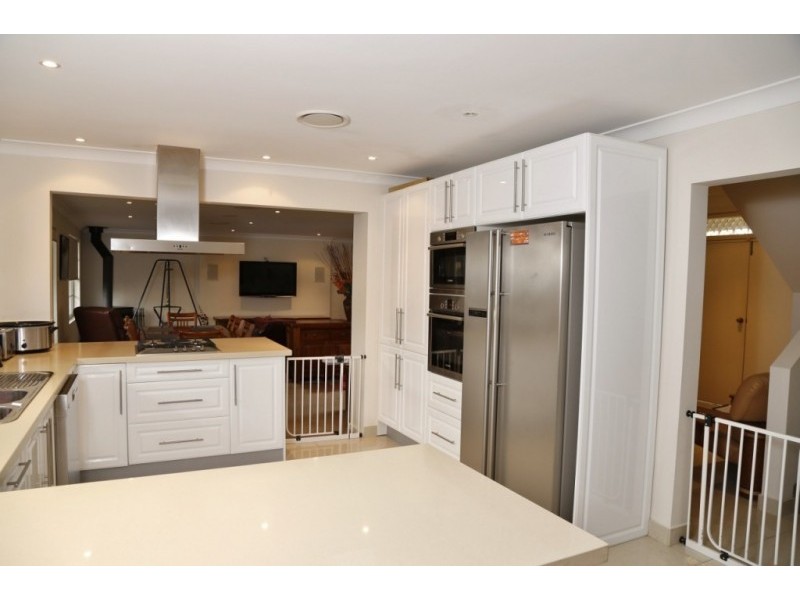 24 Regent Street, Cessnock NSW 2325