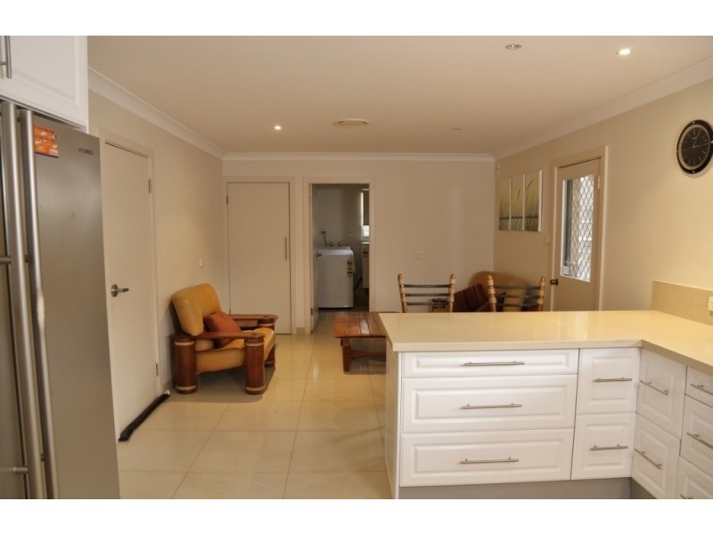 24 Regent Street, Cessnock NSW 2325